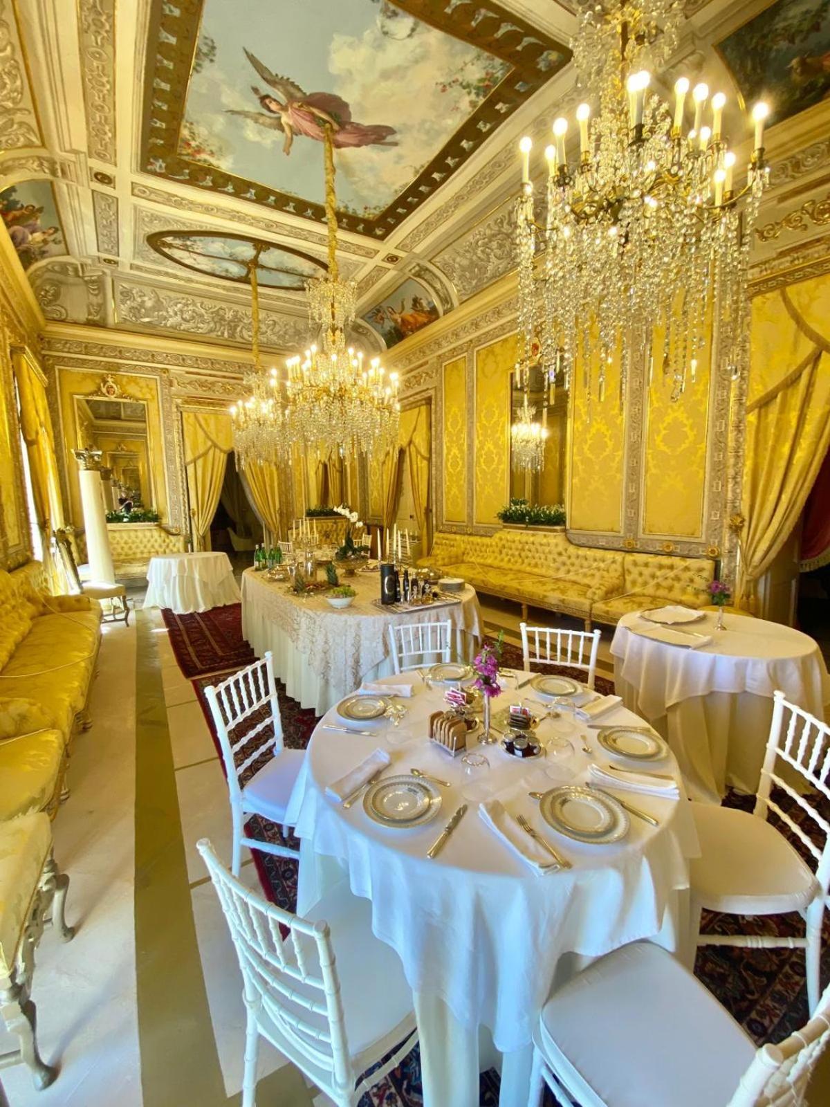 Palazzo Cherubini-Pools & Wellness Rossano Exteriör bild